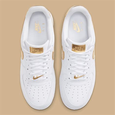 nike air force 1 herren gold|nike air force one gold.